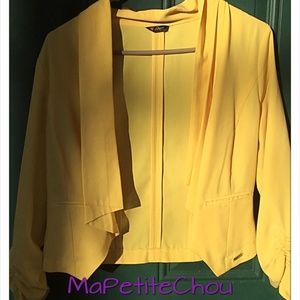 Small Bright Yellow Guess Blazer